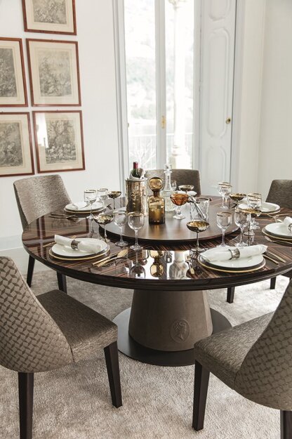 Stół Judy firmy Alberta Salotti - ekskluzywny i stylowy