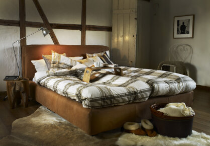 Łóżko tapicerowane Shabby od 3789zł