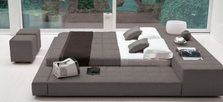 Łóżko podwójne Squaring firmy Bonaldo dostępne jest w wielu kształtach, z różnymi akcesoriami