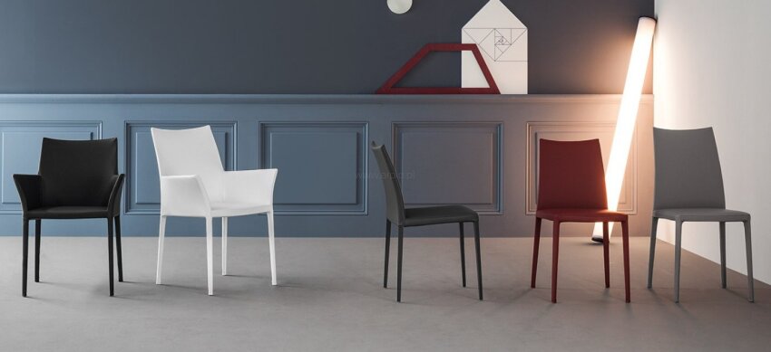 Krzesło Kayla firmy Bonaldo tapicerowane skórą lub eko-skórą, dostępne w kilku wesjach