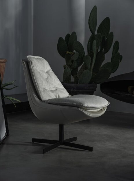 Fotel włoski DAYA firmy Bontempi od od 1425€