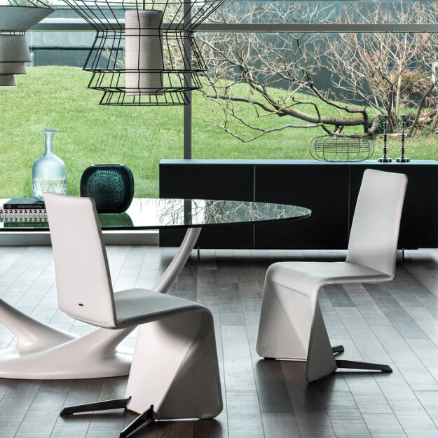 Patricia firmy Cattelan Italia - designerskie krzesło, w całości tapicerowane w wielu kolorach